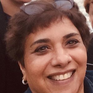 Meet your Posher, Lourdes